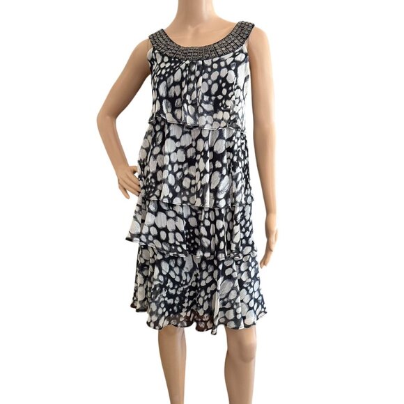 Studio 1 - Flowy Tiered Ruffle Dress - Size 16 - Sleeveless - Egyptian Neckline - Picture 12 of 13